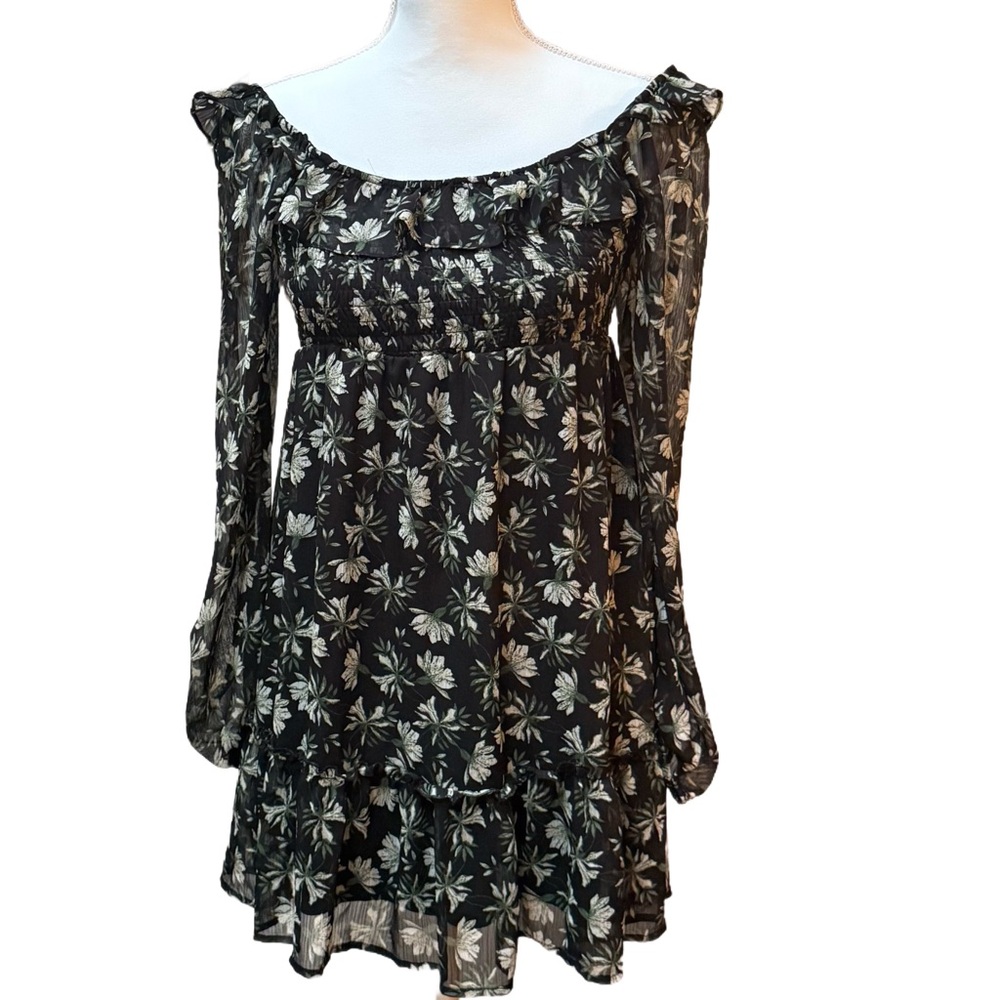 Trixxi Women's Floral Off-Shoulder Chiffon Dress With A Ruffle Trim Size S